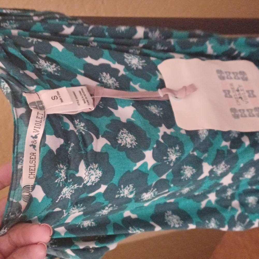 Romper - Picture 3 of 4